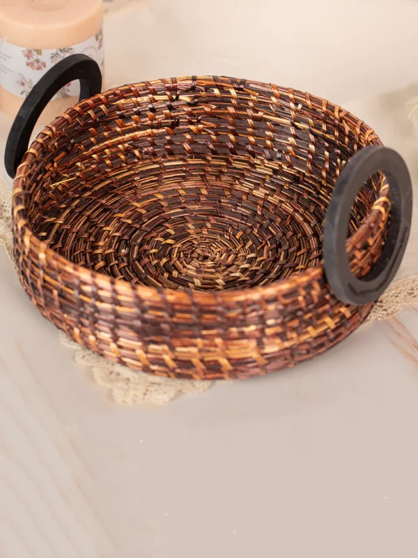 Handmade Sikki Grass Multipurpose Round Tray - Image 4